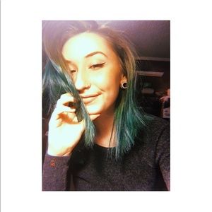 Meet your Posher, Madison